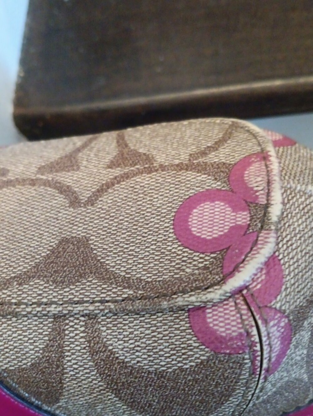 ^ Coach Peyton Signature Pink Clover Pocket Small Tote - Picture 13 of 16
